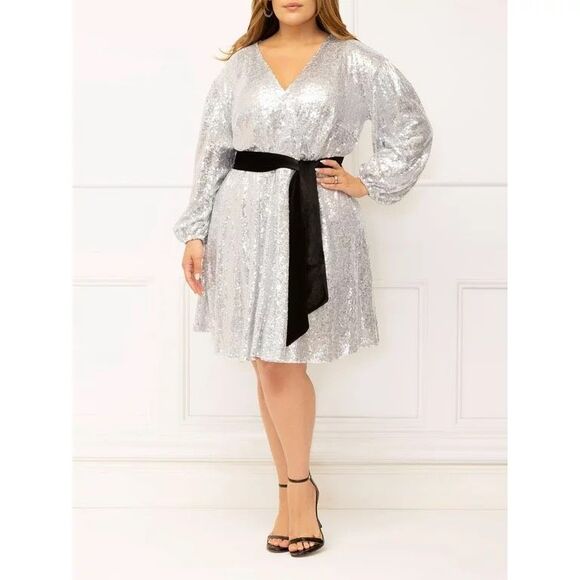 Eloquii NWT Silver Sequin Long Sleeve wrap top party Dress Size 22/24 - Picture 1 of 11